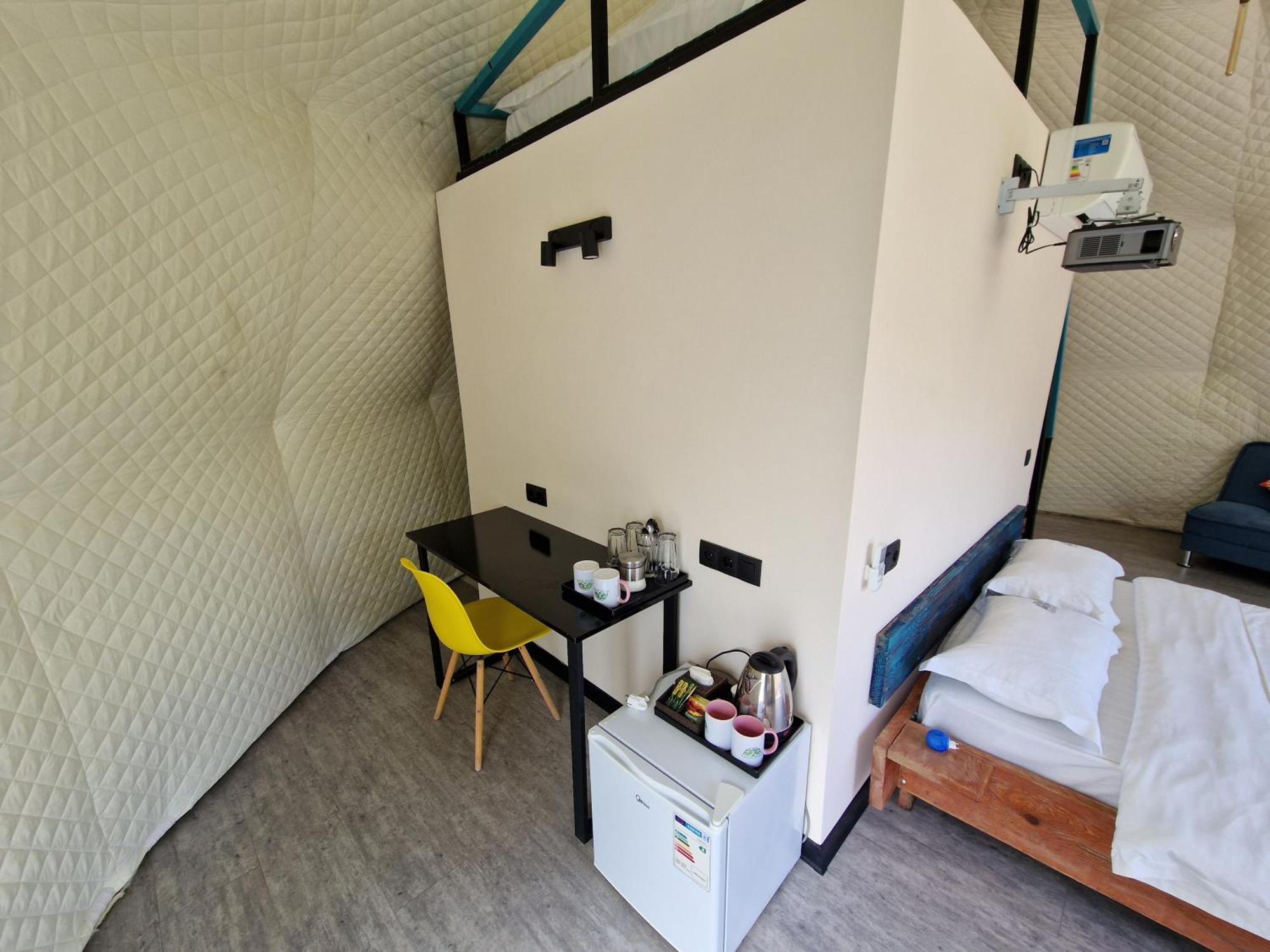 Glamping Georgia Krikhi Hotel Ambrolauri Ngoại thất bức ảnh