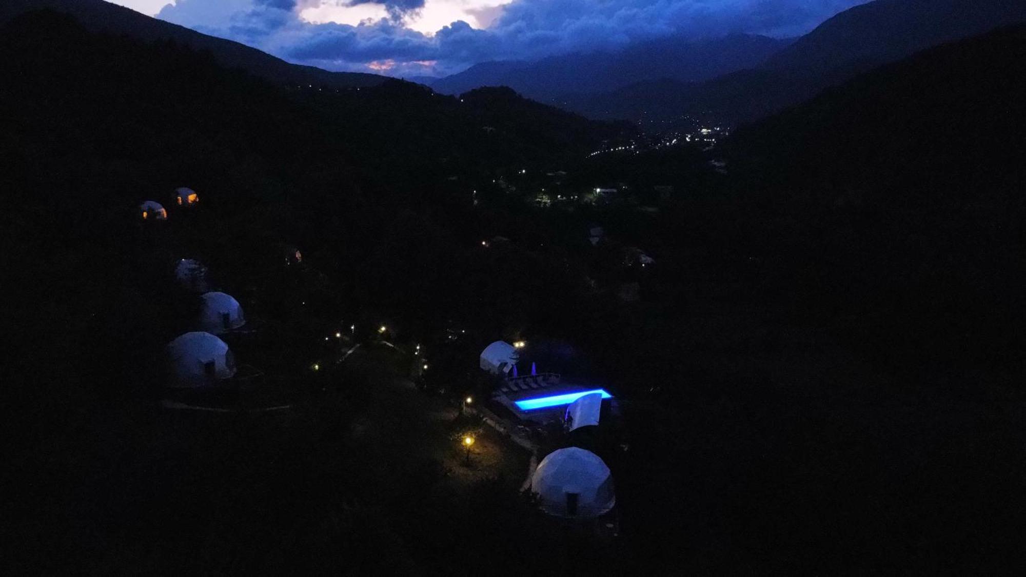 Glamping Georgia Krikhi Hotel Ambrolauri Ngoại thất bức ảnh