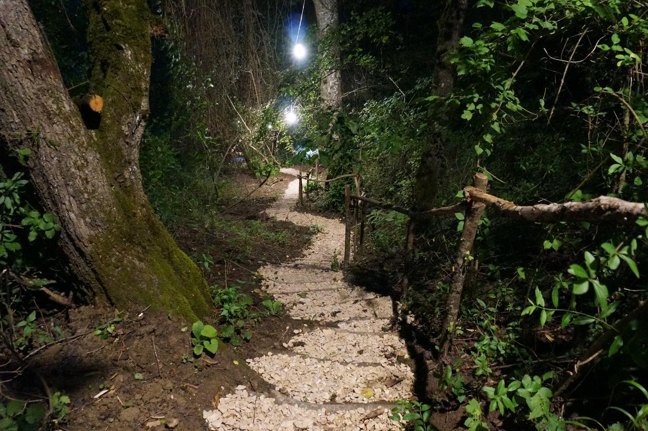 Glamping Georgia Krikhi Hotel Ambrolauri Ngoại thất bức ảnh
